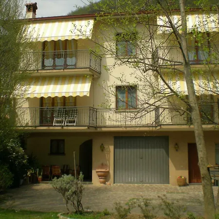 Donatella Dom wakacyjny Carenno